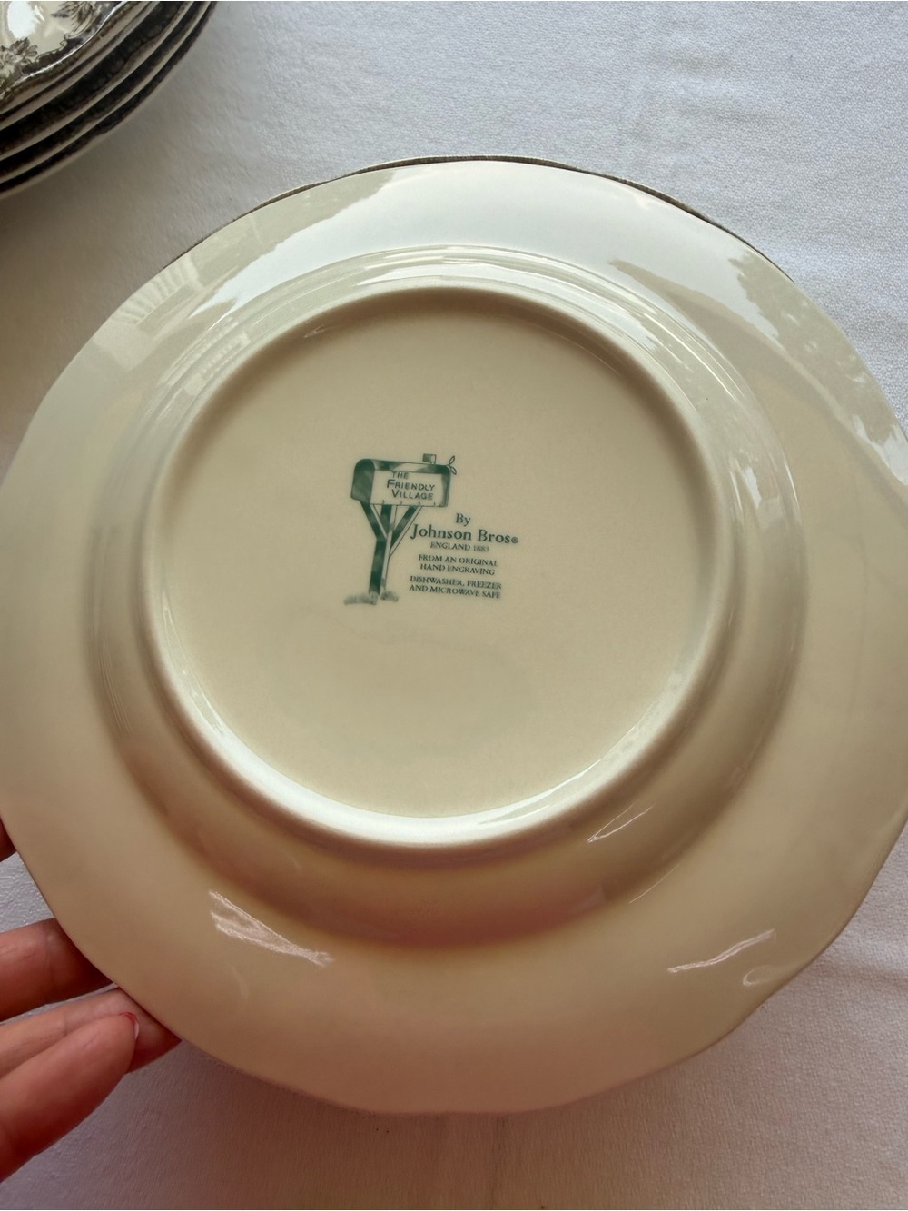 Johnson Bros The Friendly Village Dinner Plate - Cream, Brown, Green 6 plates - Picture 3 of 3